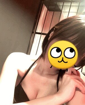 水着は黒い