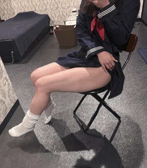 ちらり