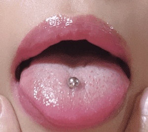 💋