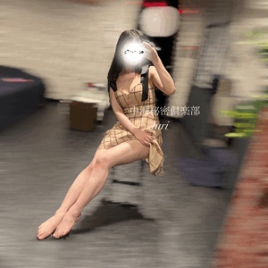 汗ばむ肌