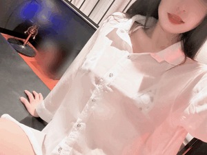 透けシャツ